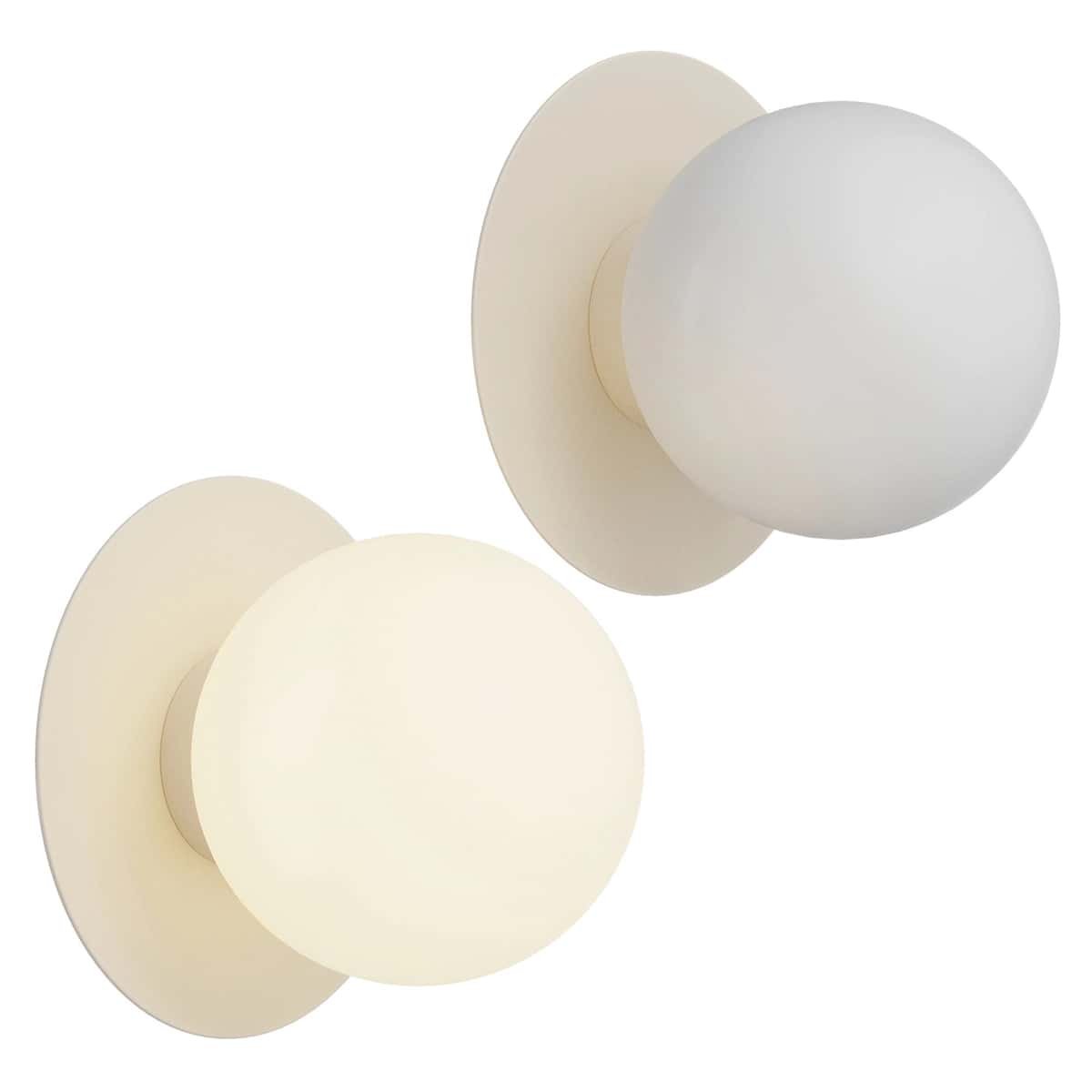 Round golden wall light 1