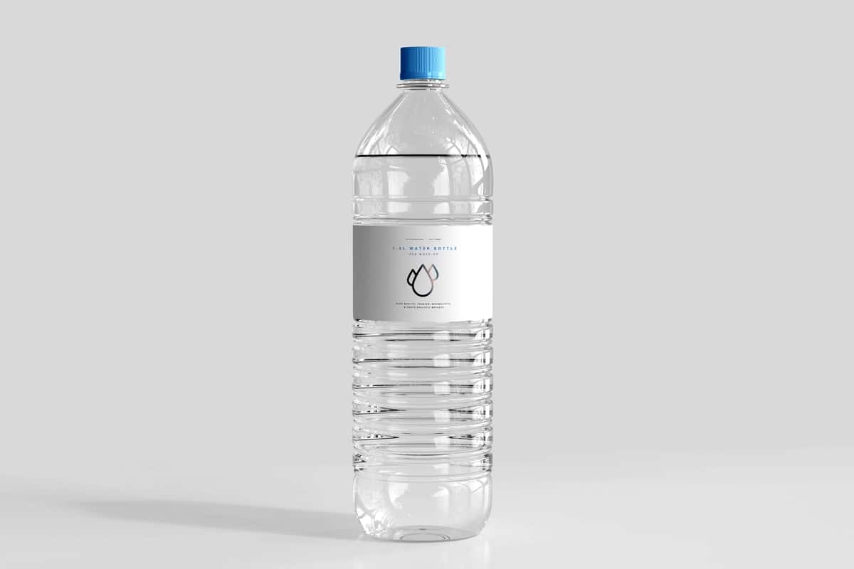 Toza suv shishasining maketi | Fresh water bottle mockup 1