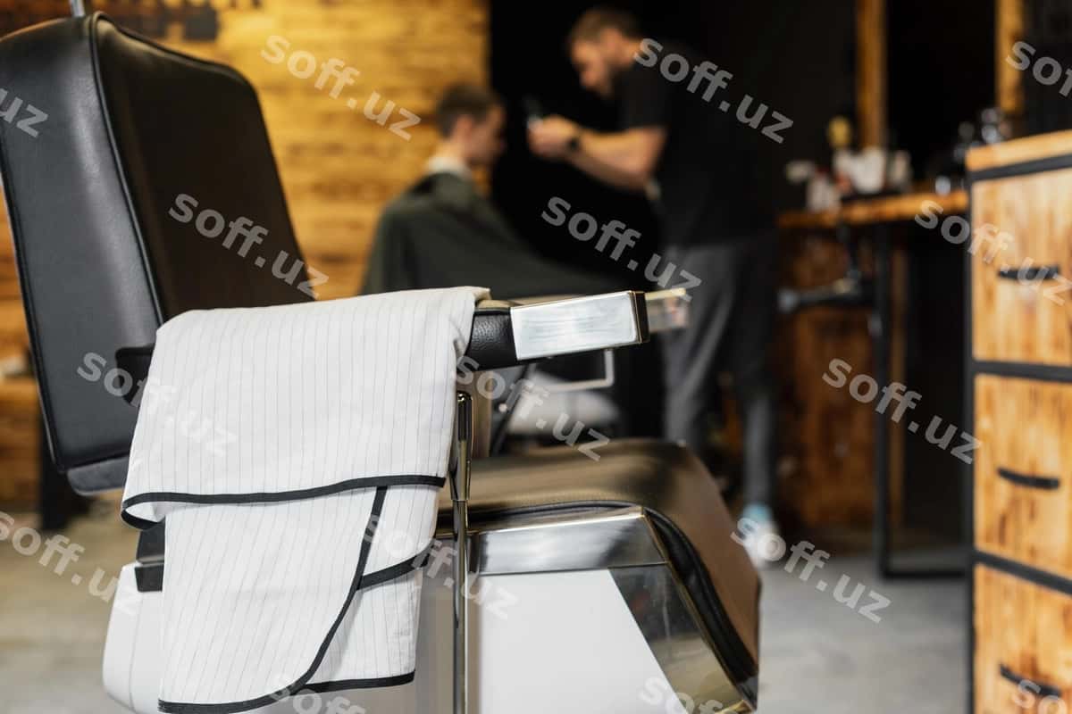 Soch qiruvchi do‘kon model kompositsiyasi | Barber shop mock up composition 1