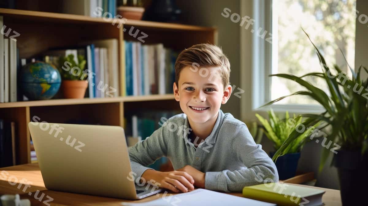 Bolani onlayn ta'limga diriqayotgan | Child focusing online education 1
