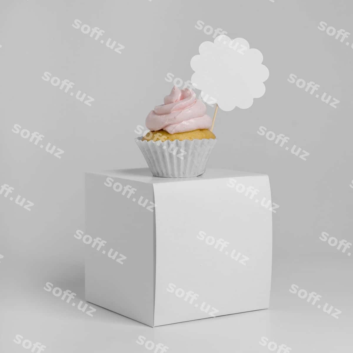 Mazali kupkak namunasi | Delicious cupcake mockup 1