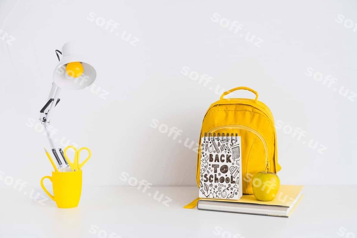 Not defteri mockupi bilan maktabga qaytish konsepsiyasi | Notepad mockup with back school concept 1