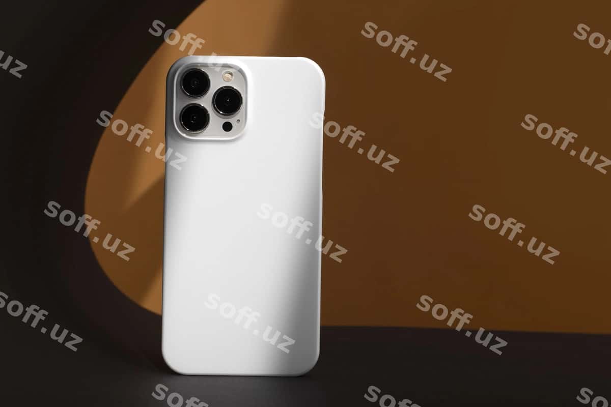 Smartfon qadoqi studio namunasi | Smartphone case studio mockup 1
