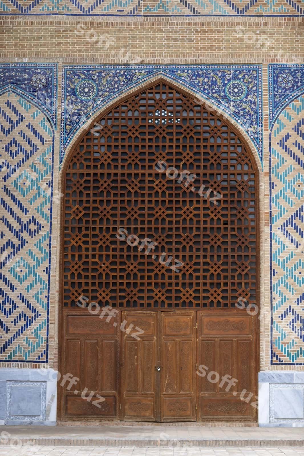 Naqshli vintage yog'och eshik | Vintage wooden door with pattern it 1