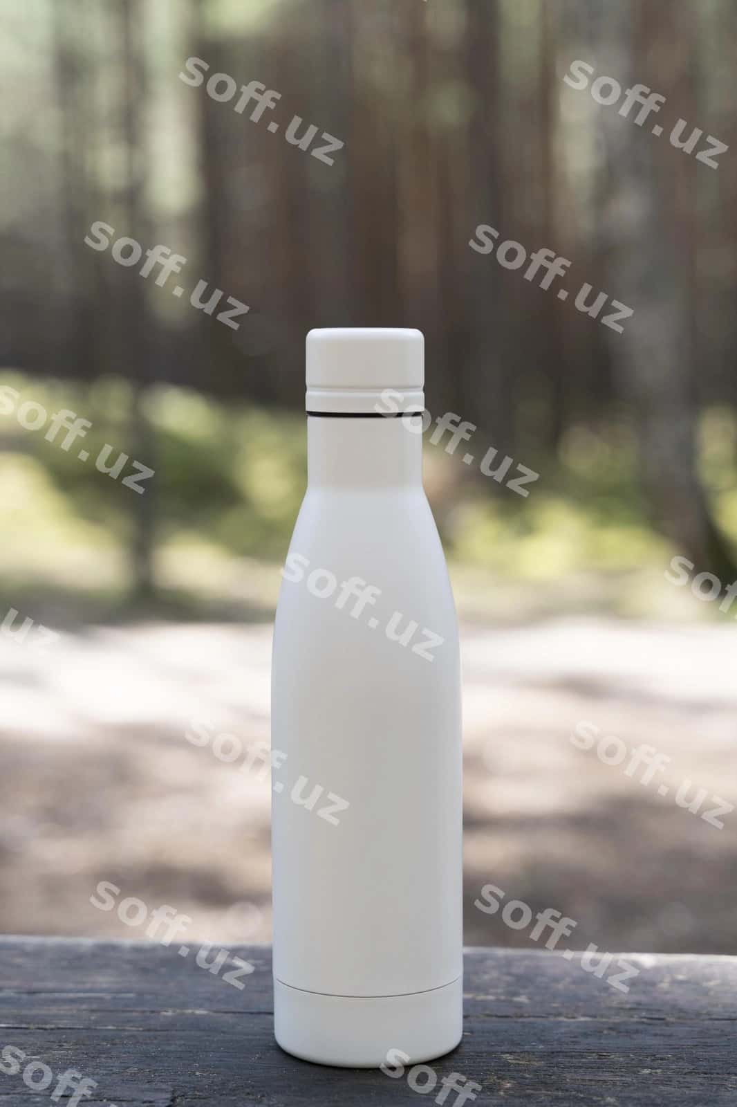 Suv damchi shisha botulka mockup tabiat | Water drop bottle mockup nature 1