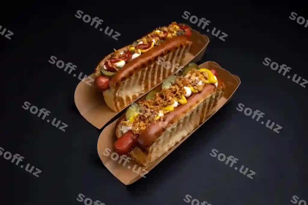 Hot-doglar, qog'ozlik likopchalar, sosisli souse | Hot dogs paper plates with sausages sauce