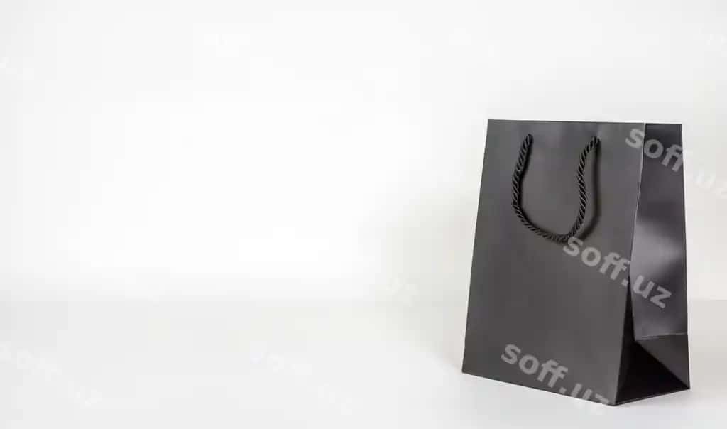 Qora paket engil orqa fon kontseptsiyasi xarid qilish | Black packer light background concept shopping