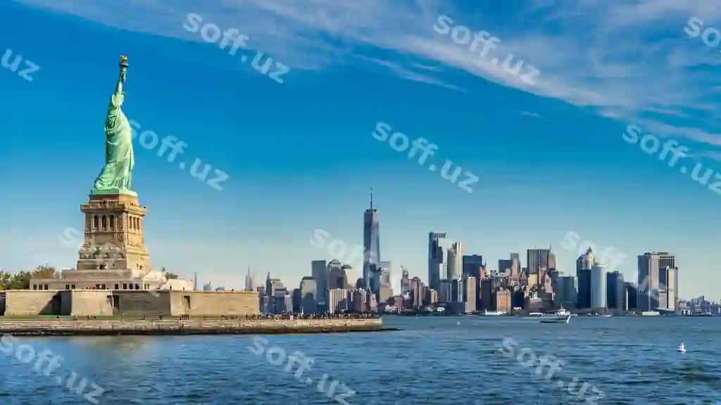Manzara shahar suvkina osmon qarshi | View city waterfront against sky