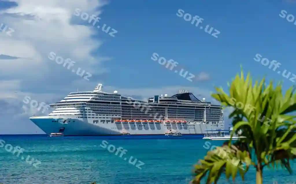 Kruiz gemisi kristall ko'k suvda palm oldi bilan | Cruise ship crystal blue water with palm front