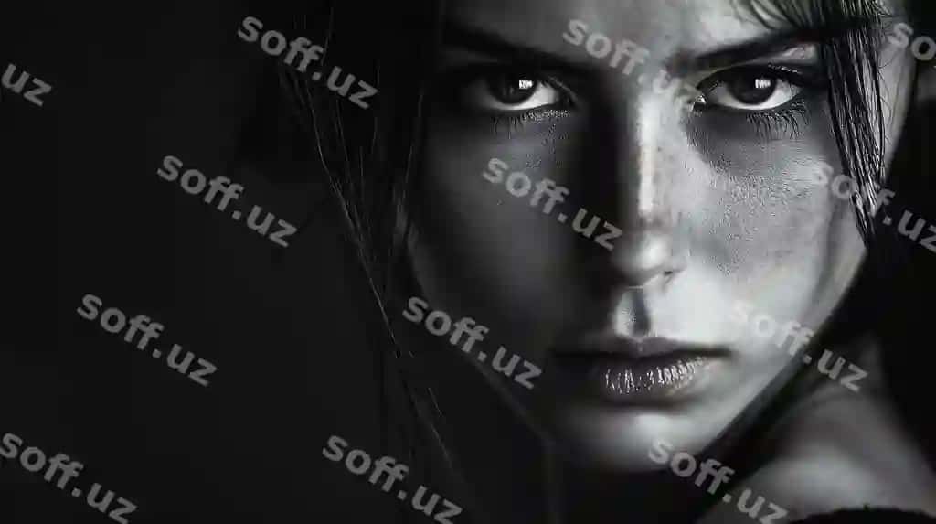 Yaqin suratda qora-oq portret: seriy ayol, kuchli va nam ko'zlari bilan | Closeup black white portrait serious woman with intense eyes wet