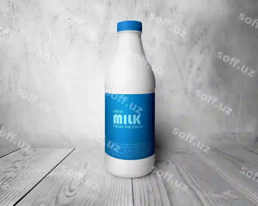 Shisha sut ko'k etiketli, etiketda "Yangi sut it" yozgan. | Bottle milk with blue label that says fresh milk it