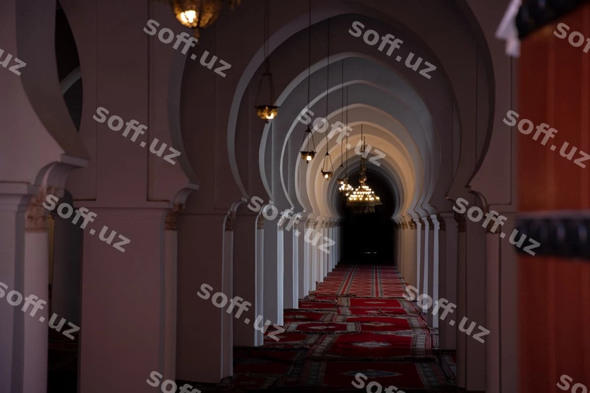 Bo'sh kotarma binosi | Empty corridor building