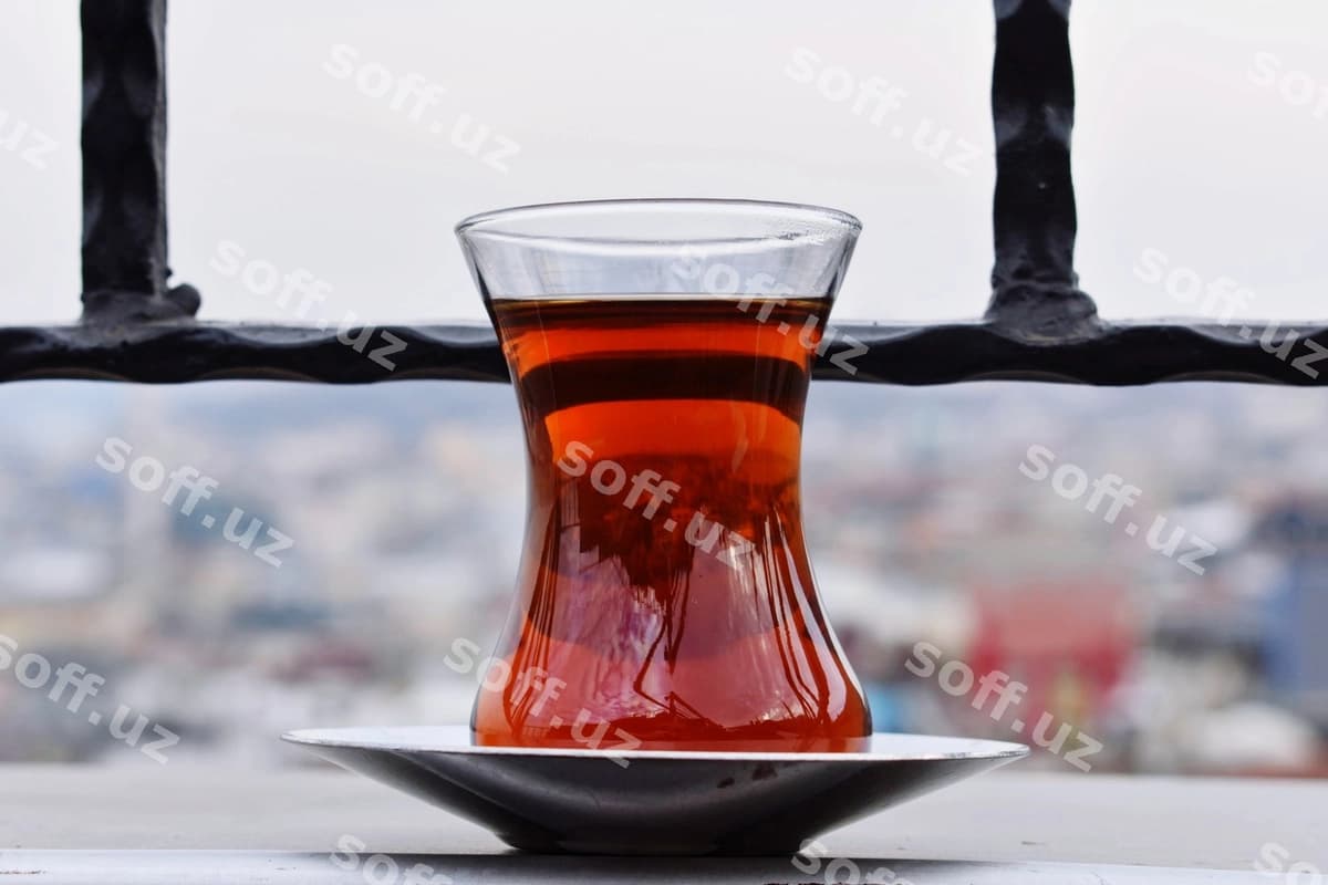 Bitki choyi stagani deraza chet | Herbal tea glass window sill