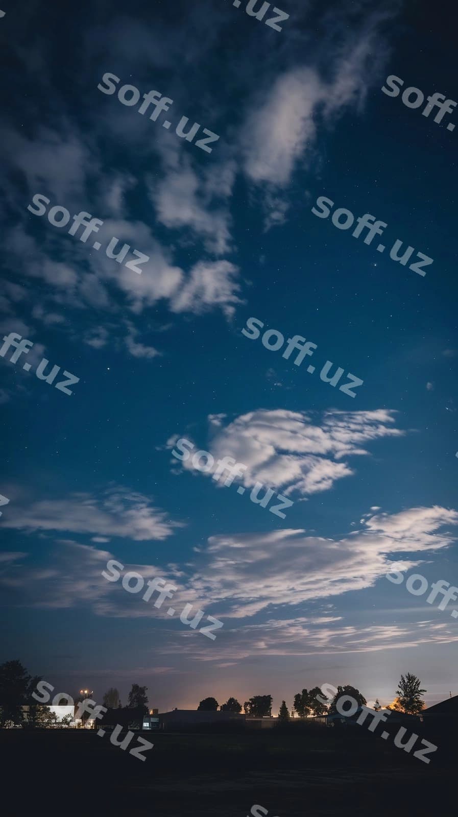 Past burchakli bulutlar osmon kechasi | Low angle view clouds sky night