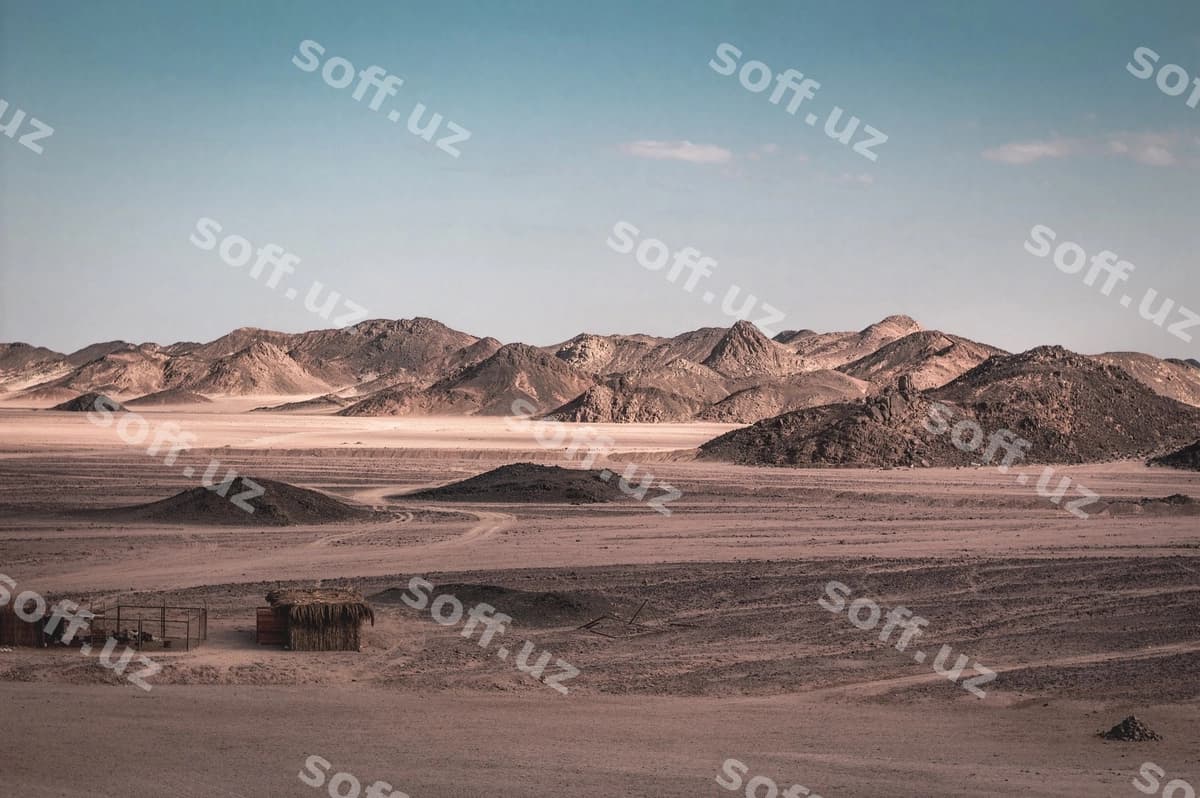Chiroyli cho'li ormon osmondan | Scenic view desert against sky