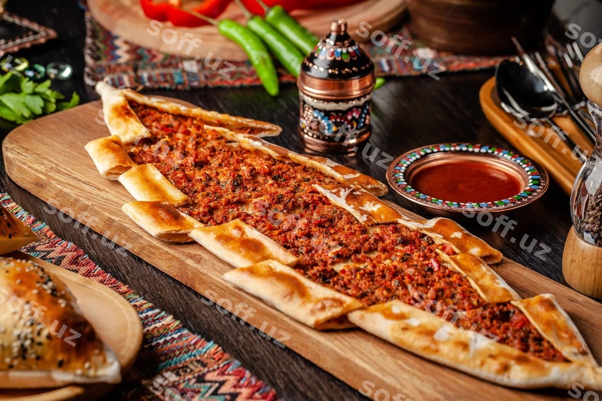 Turkcha pitsa pita goshtli | Turkish pizza pita with meat
