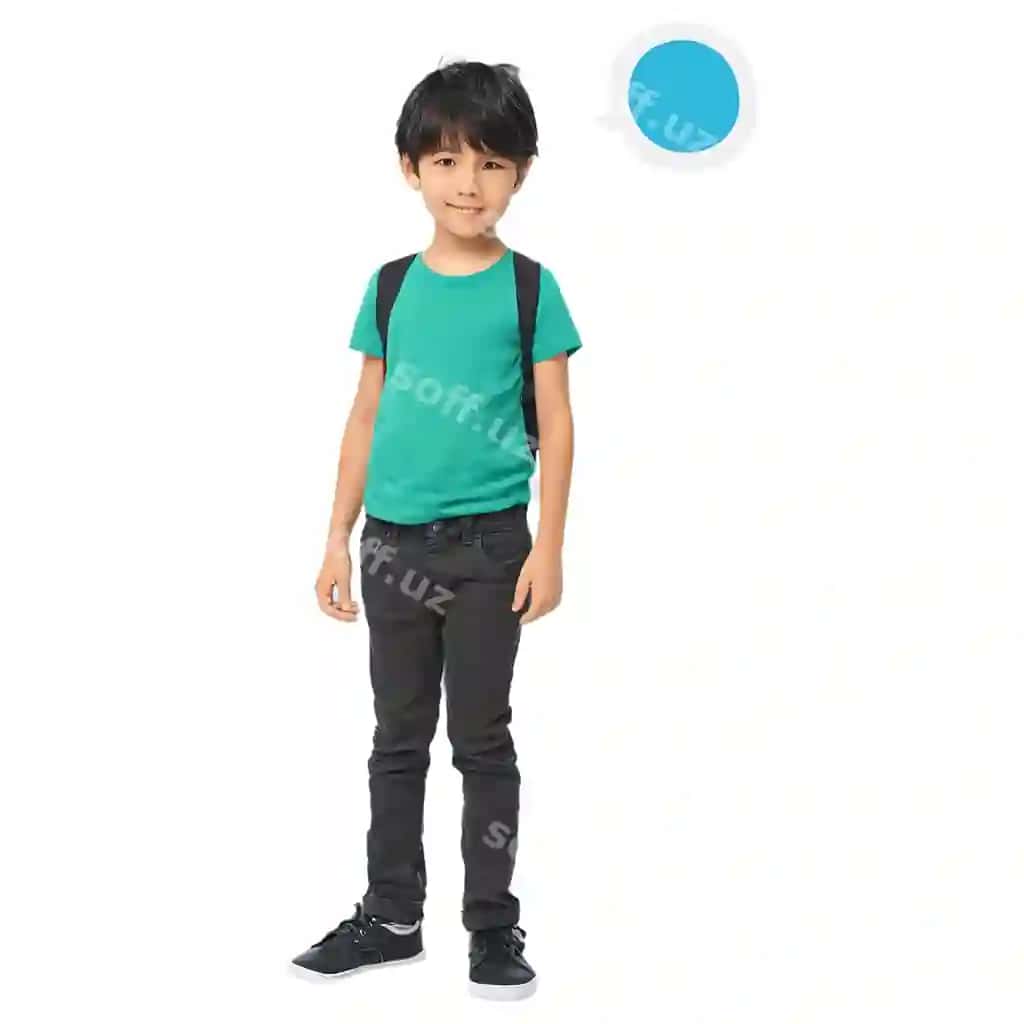 O'g'iling rucksack bilan ko'k aylana o'n sohibida | Boy with backpack blue circle his chest