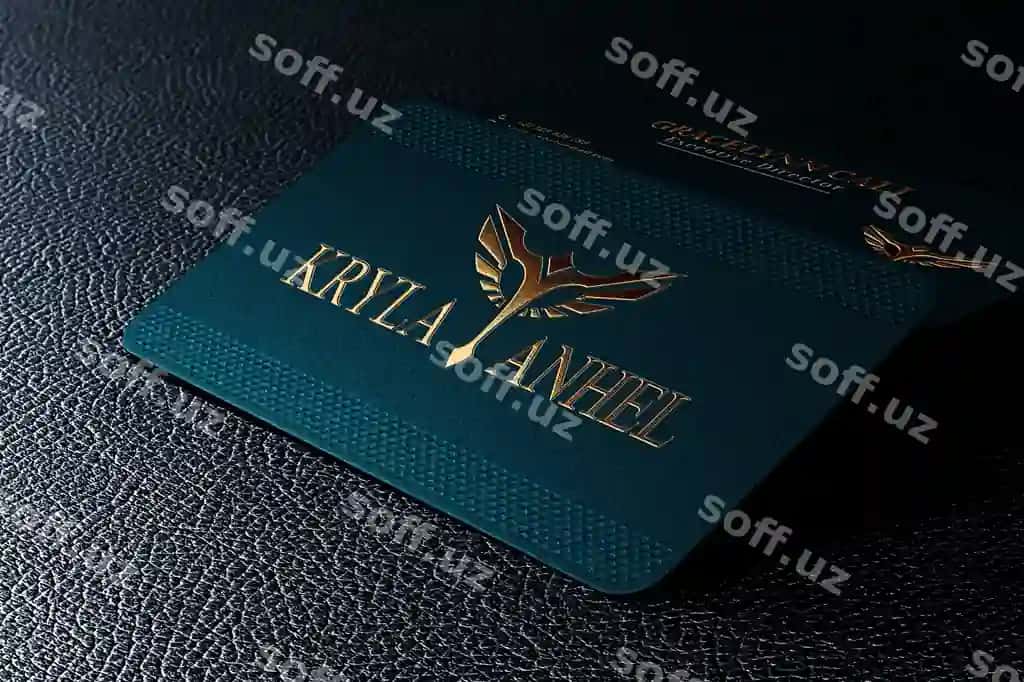 Maksadrli biznes vizitka mockupi — foil bosma logotip dizayni bilan | Luxury business card mockup with foil embossed logo design