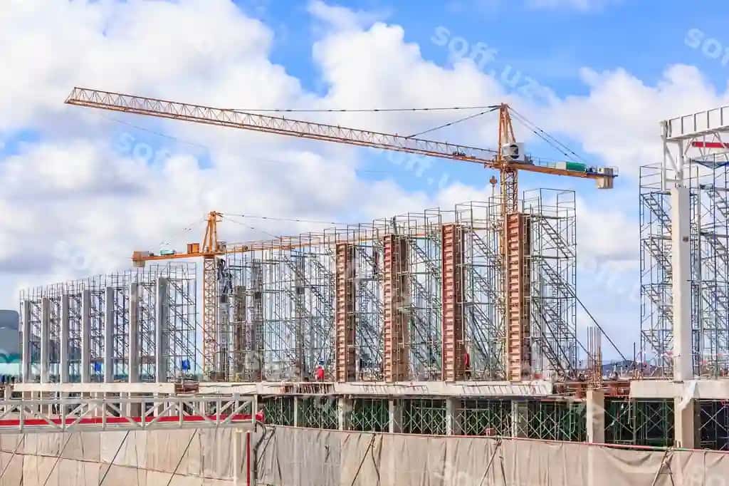 Bino qurilish joyi shtok qurilishi ustun qurilish joyi | Building construction site scaffolding construction pillar construction site