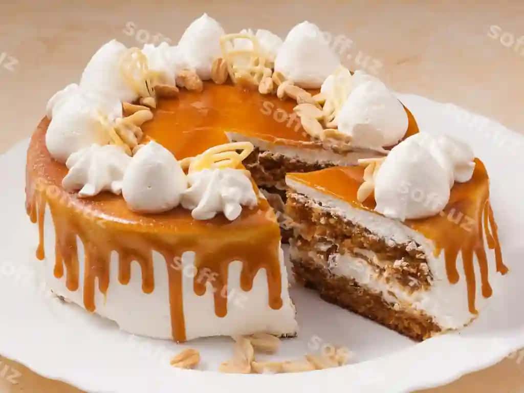 Shirin tort sopka tortlar, smetana, karamel va yong'oq bilan | Tasty cake with sponge cakes whipped cream caramel peanuts